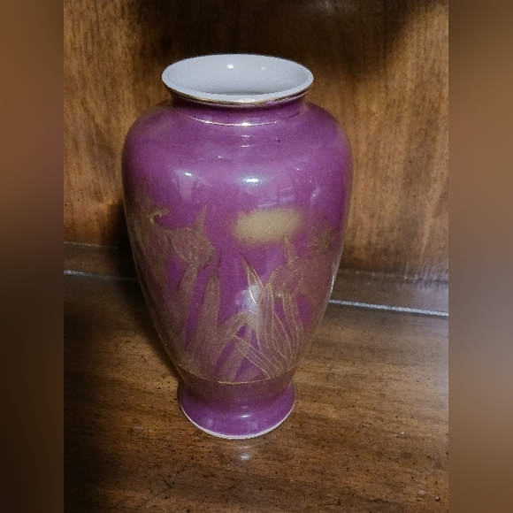 Kutani/Satsuma TOYO Hand Painted Vase - Picture 3 of 7